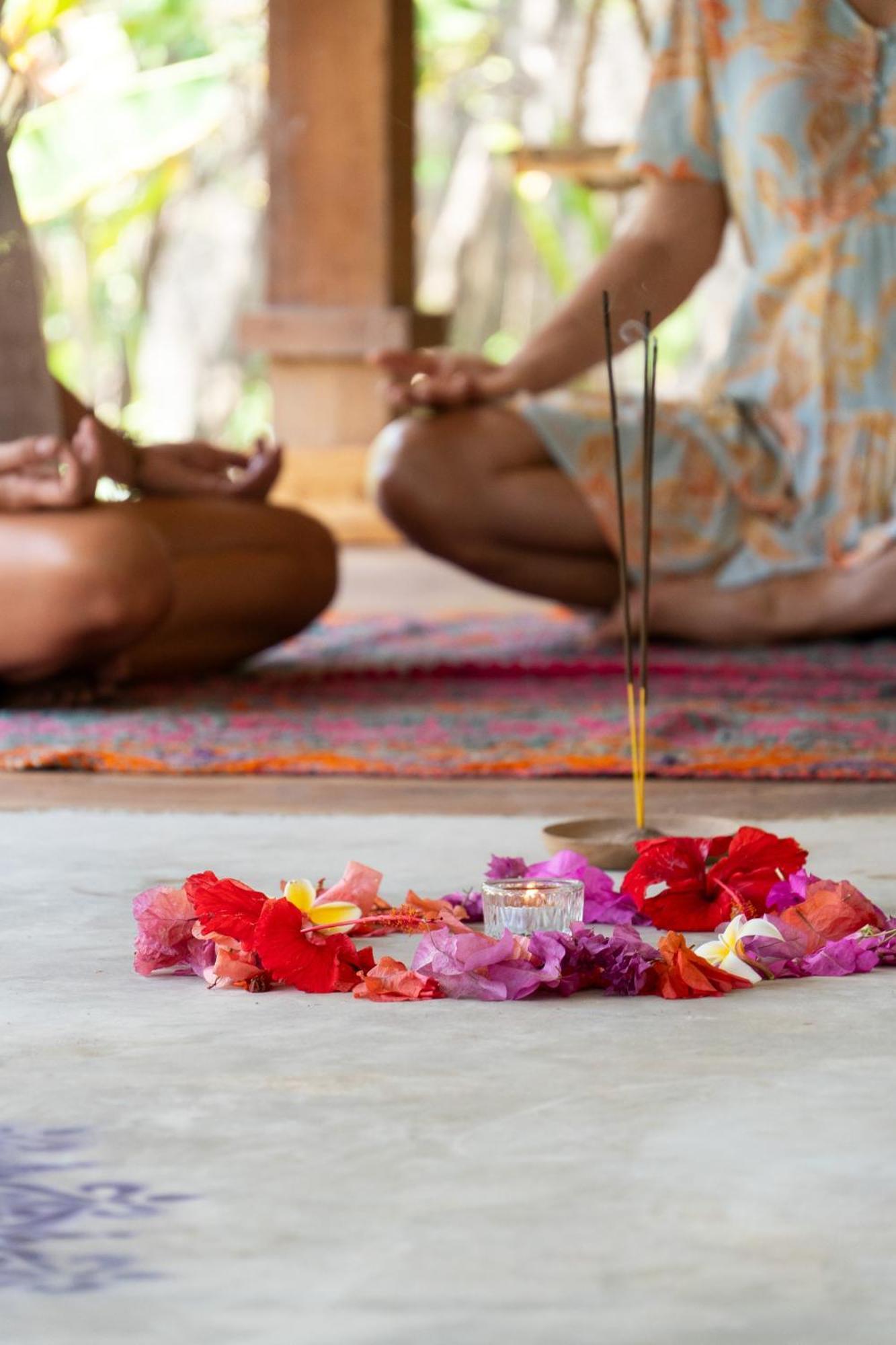 Mandala Beach Healing Rooms Гілі-Аїр Екстер'єр фото