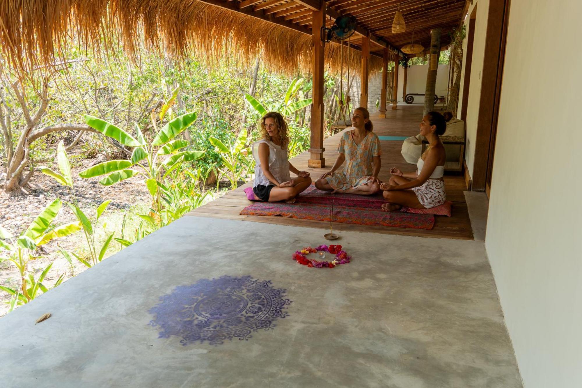 Mandala Beach Healing Rooms Гілі-Аїр Екстер'єр фото