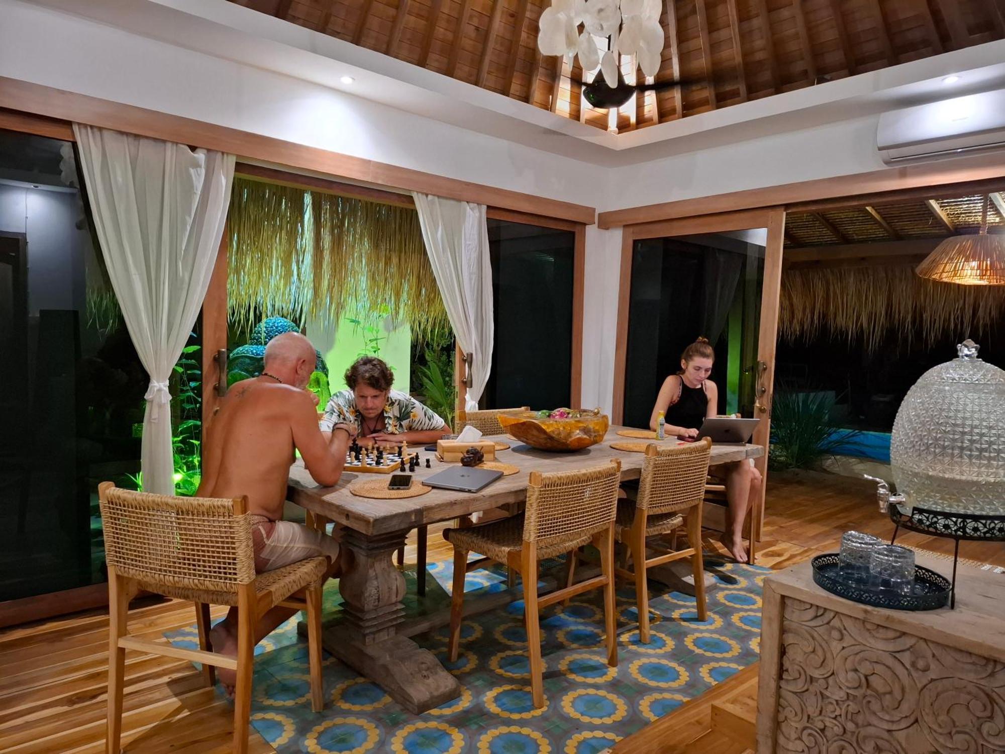 Mandala Beach Healing Rooms Гілі-Аїр Екстер'єр фото